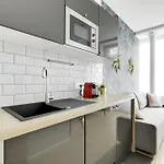Charming Duplex Near Montmartre アパート パリ