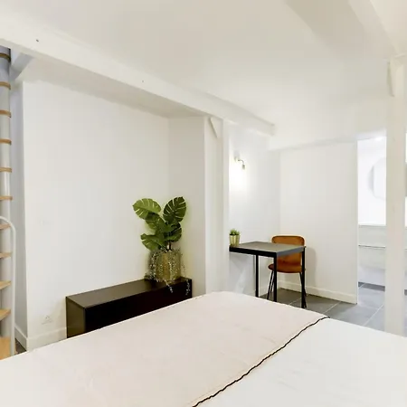 דירה Charming Duplex Near Montmartre *