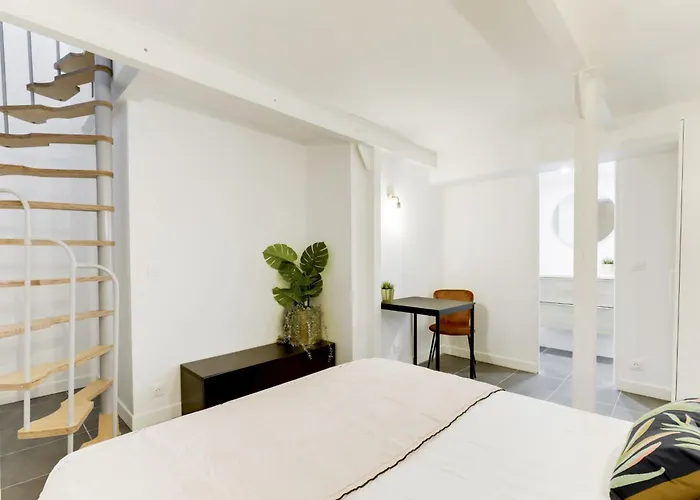 Lejlighed Charming Duplex Near Montmartre *